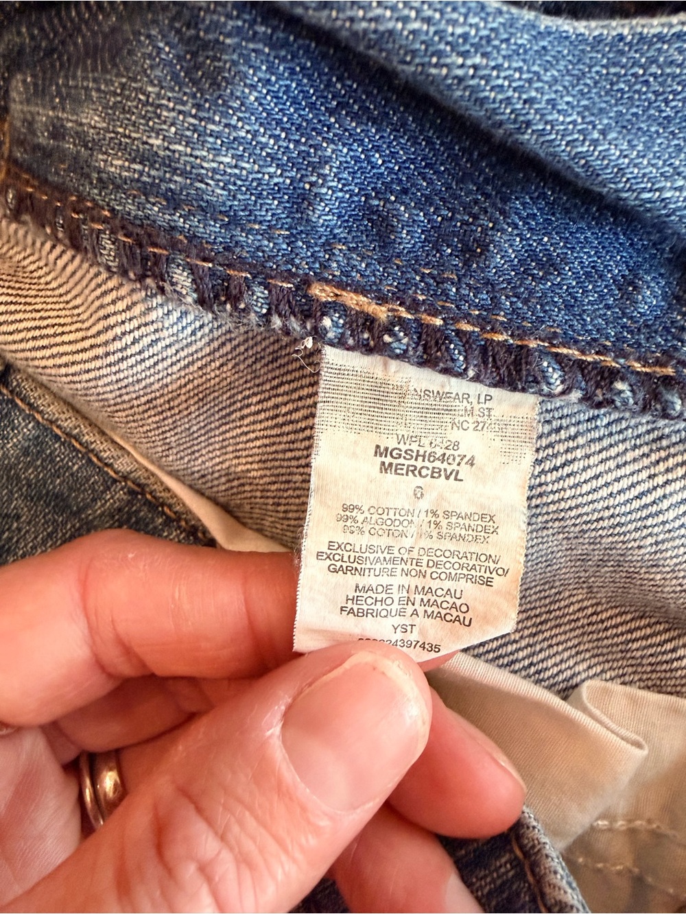 Merona Mid Rise Capris - Picture 3 of 4